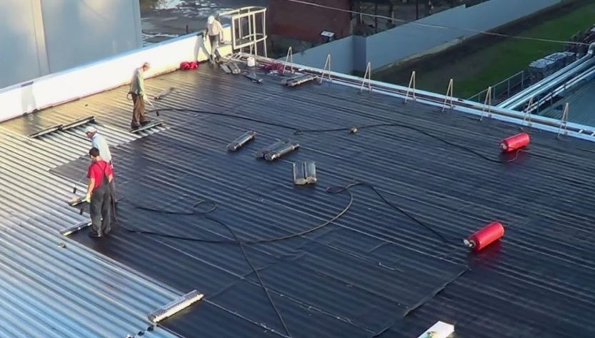 Как продлить срок службы плоской кровли без капитального ремонта
